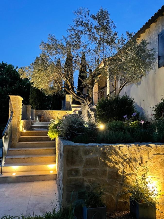 Magnifique Villa Avec Piscine A Debordement A Maussane Les Alpilles Exterior foto